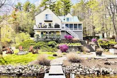 Image de Summer fun! Gameroom, kayaks, paddleboards, fire pit, screen porch, decks