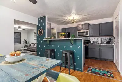 Image de Wow! Experience Bliss at Your Serene Green Villa!