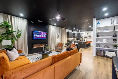 Image de Gorgeous 3 bedroom 2 full bath home just minutes from Downtown Beale Street.