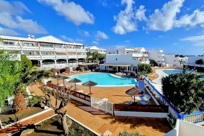 Sunny Terrace Wonderful Views Complex with2 Pools with Ac