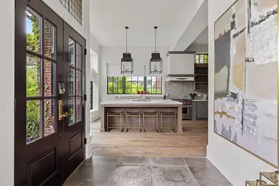 Image de Juniper Presents: Landmark Home 1 Block from Lake Mi w/ Game Room + Ev Charger