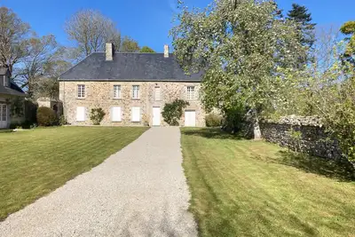 Image de Maison de Campagne de Charme en Plein Bocage 15 min mer.