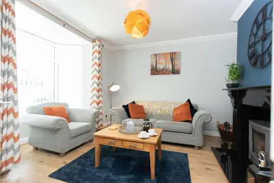 Image de Maison-Famille-Salle de bain privée-Vue sur la campagne