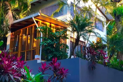 Image de Smell the ocean. 5-minute walk to the pristine beaches of  Playa Pelada, Nosara.