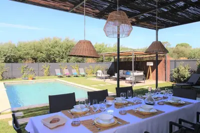 Image de Villa pour 8 personnes avec piscine à 300 mètres de la mer située à Grimaud