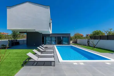 Image de Maison de vacances privée avec Wifi, piscine privée, climatisation, Tv, terrasse, parking