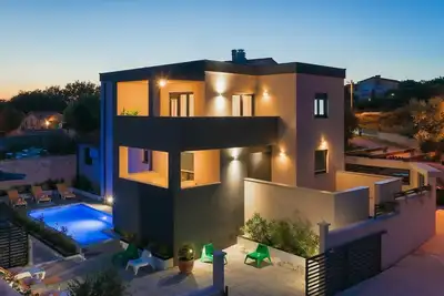 Image de Maison de vacances privée avec climatisation, piscine privée, Wifi, Tv, terrasse, parking