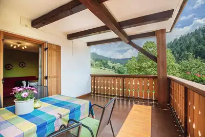 Image de Appartement \"Gabrielli Marie\" avec vue sur les montagnes, Wi-Fi, terrasse et jardin