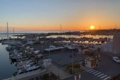 Image de Studio cabine - air conditionné <br>Wifi - Parking<br>Refait à neuf 2020<br>