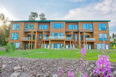 Image de Serene Superior Stay on Lake Superior! Stay 2 Nts. , a 3rd Nt. is free thru April