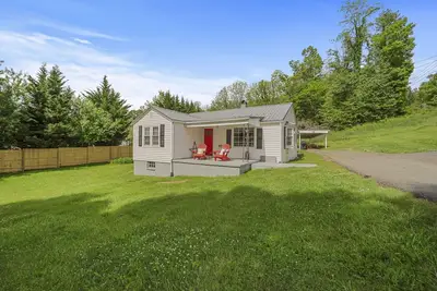 Image de Barrett Place, 3br, 1 Bath, Gem of Jefferson, Nc 5 Minutes to West Jefferson