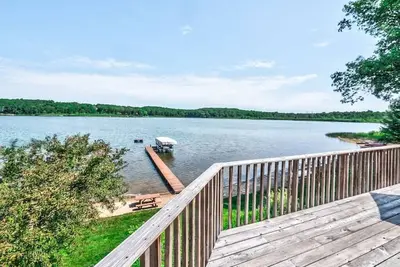 Image de Lakefront, Hot Tub & Swimming Beach in K'zoo