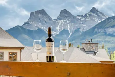 Image de Magnificent Mountain views in Rundle Cliffs Lodge