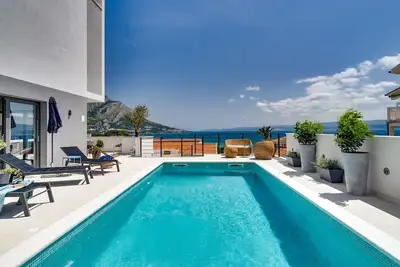 Image de Seaview villa Mila with 4 en-suite bedrooms, private heated pool, Finnish sauna, Treadmill, sandy beach 250m