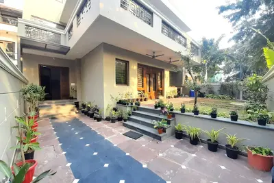 Image de 4 Bedroom Duplex Villa Opp to Galleria Market, Dlf Phase 4