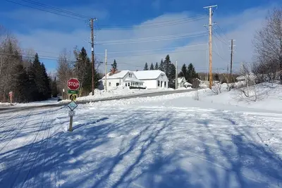 Image de The ultimate snowmobile, atv, fishing and hunting location in Aroostook County