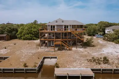 Image de Spring Special Canal Front  Advance Well Water  Pet Friendly Paddle Board