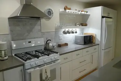 Image de Lovely apt close to Ithaca, waterfalls, and wineries. Includes private patio.