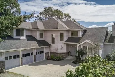 Image de Enchantment on Vashon Island - House with a view!