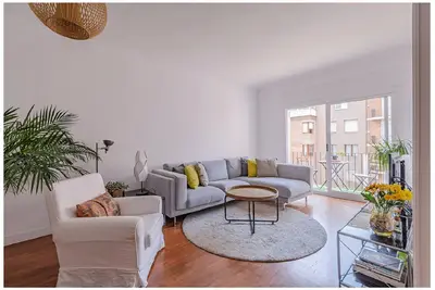 Image de Very quiet & bright 150 m2 Modern Luxury Apartment with Home Office