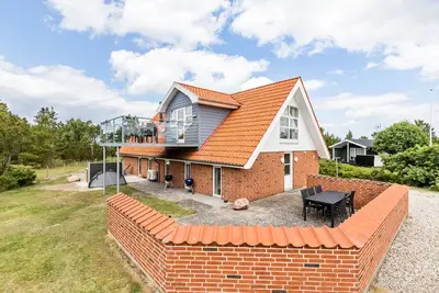 Image de Superbe maison à Glesborg avec sauna