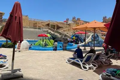 Image de Pool view amazing patio suit in Porto marina hotel