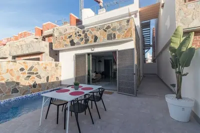 Image de Luxury 3 Bed Villa, Private Pool, 400 Mtr To The Beach. Great Location