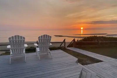 Image de Oceanfront w/Private Stairs to Beach and Spectacular Sunsets!