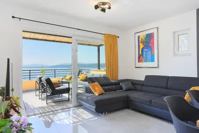 Image de Appartement de trois chambres prés de la plage Igrane, Makarska (A-18405-c)
