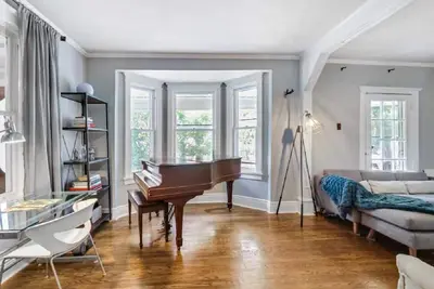 Image de Charming Beaches Century Cottage