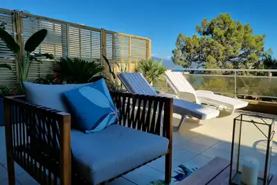 Image de Ajaccio, superbe appartement immense terrasse, au dessus de la plage.