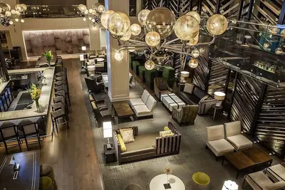 Image de Explore the Bright Lights of Broadway! 3 Units, Walk to Carnegie Hall!