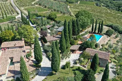 Image de Barn and stone house with pool and stunning views in Chianti Classico