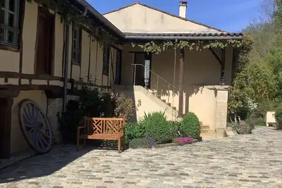 Image de Stunning Courtyard Gite in renovated Bastide (c1684)