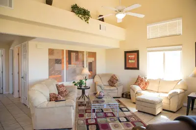 Image de A Desert Oasis with a View - Prime Location for Golfers!