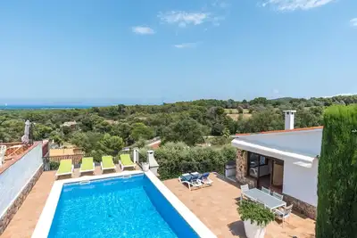 Image de Très Belle Villa Avec Piscine et vue mer à Pals