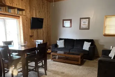 Image de Stay In Ohiopyle, Closest to the Gap trail, Hot Tub