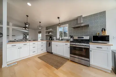 Image de \"The Bluff House-Privacy with spectacular views\"