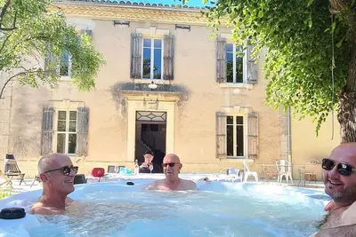 Image de Mas Venaissia - mas Provençal - Spa - Piscine