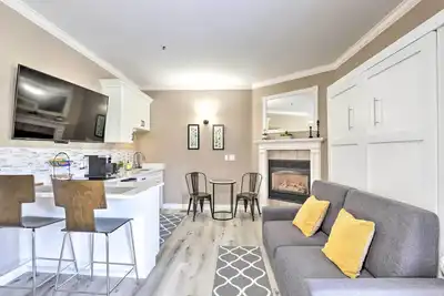 Image de Peaceful Midway Studio w/ Mountain + Golf Views!