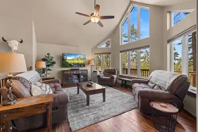 Goat Trail Lookout  | 3 Bed, 2 Bath
