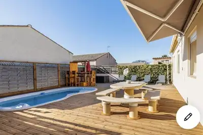 Image de La providence 8 pers Jacuzzi privé, piscine privée, 15 min de la mer