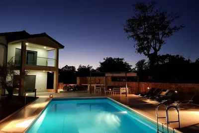 Luxury villa Ulika **** - on the island of Krk, Kras