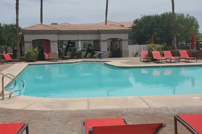 Image de 2nd floor 2 Bedroom Condo with Balcony