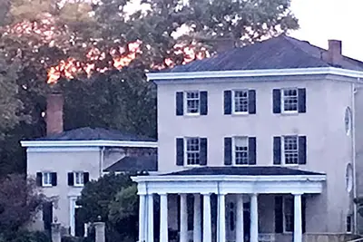 Image de The Garden Suite in this National Historic Landmark in the Village of Geneseo