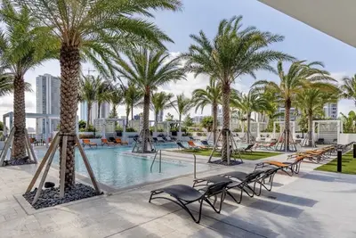 Image de Lux Condo in the Heart of Midtown *Free Parking*