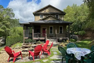 Image de Charming Cottage- Away from it all on the river!