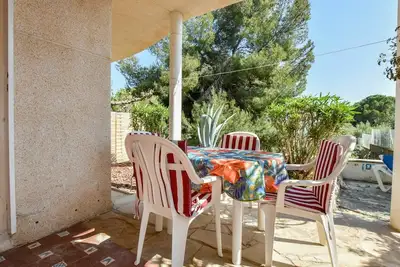 Image de Joli appartement pour 3 personnes avec Wifi, Tv, patio et animaux admis