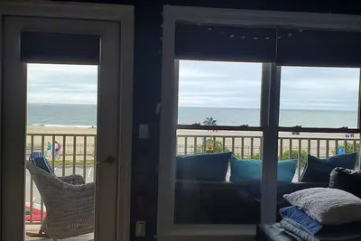 Beautiful Ocean Front Condo