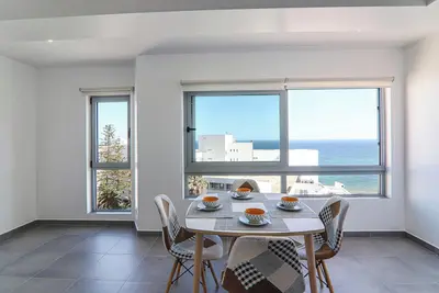 Image de Appartement Torre Invicta 6ºC – Vue mer, piscine, climatisation, Wi-Fi et balcon